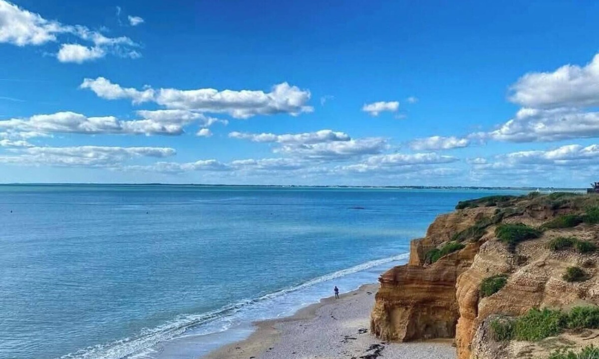 Batz-sur-Mer Apartment | Apartment 50 metres from the beach