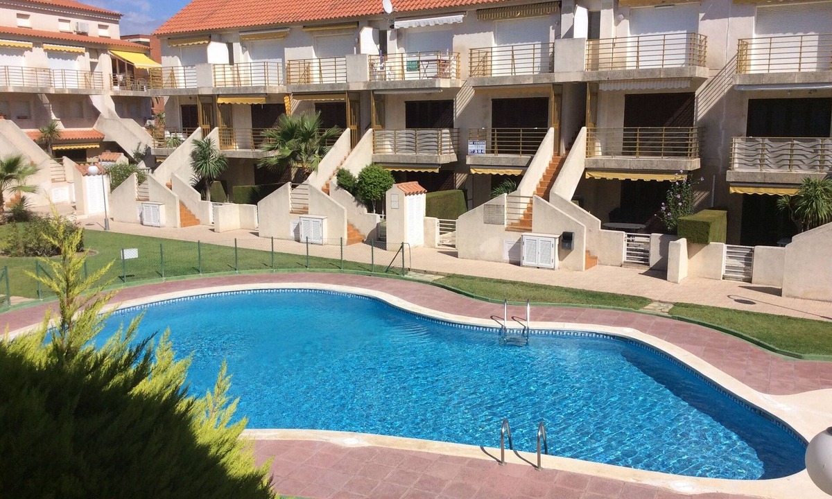 Cambrils Apartment | Apartment 50m from the sea with swimming pool and air conditioning