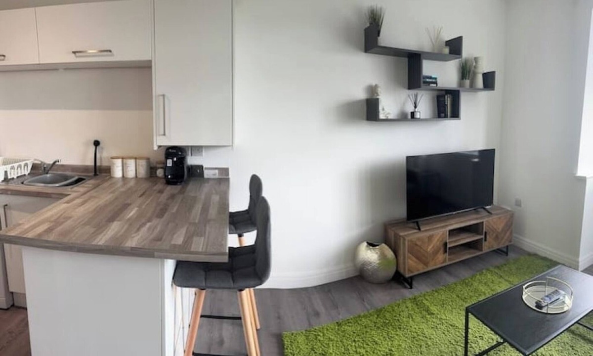 Hull Apartment | Apartment 7, St Marks Court
