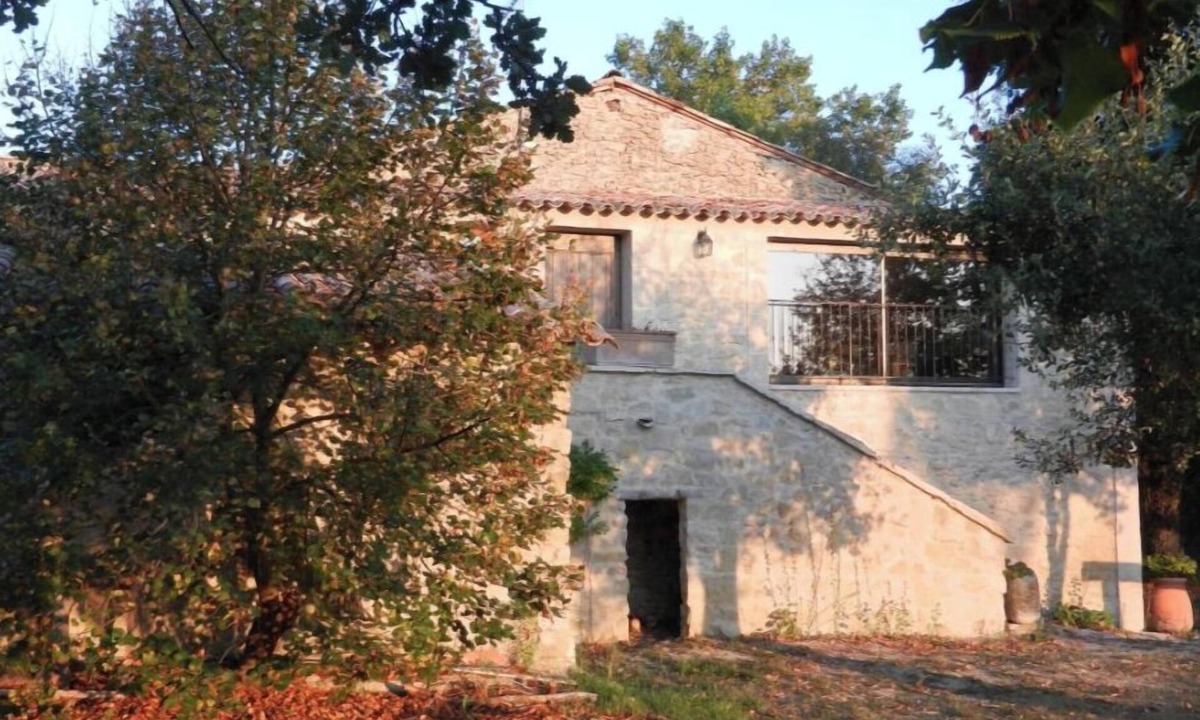 Niozelles Apartment | Apartment 80m2 in large property 2 bedrooms private bathroom Swimming pool