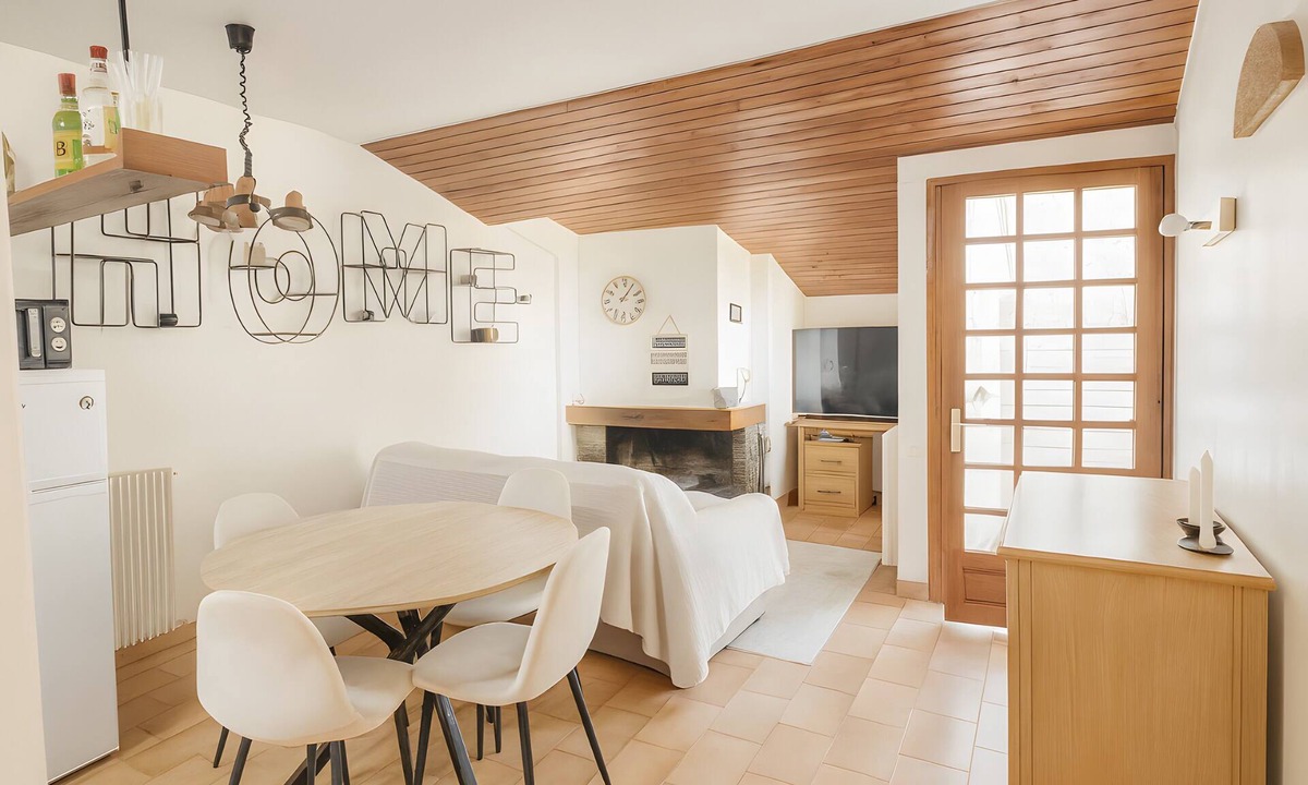 Mas de Ribafeta Apartment | Apartment "À Arinsal" with Mountain View and Wi-Fi