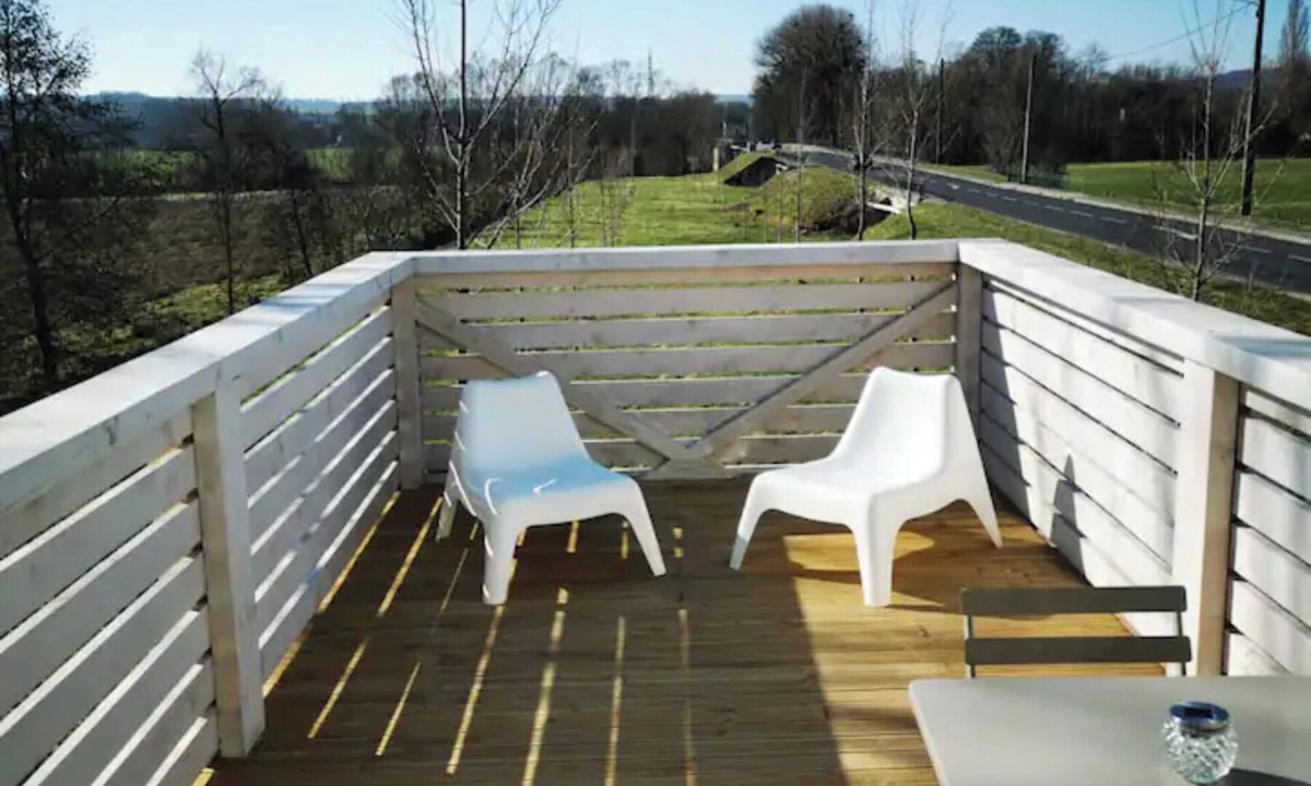 Vignot Apartment | Apartment 'Activités Et Nature Appartement' with Private Terrace, Wi-Fi and Air Conditioning