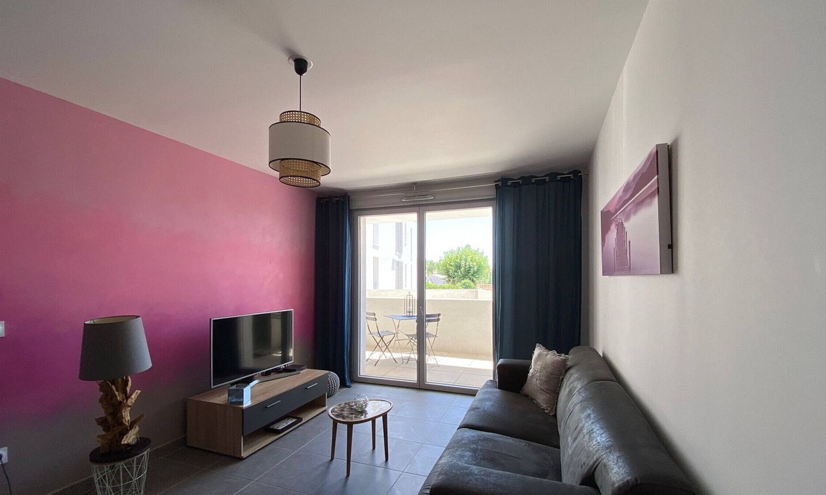 Aigues-Mortes Apartment | Apartment AIGUES MORTES, 1 bedroom, 2 persons