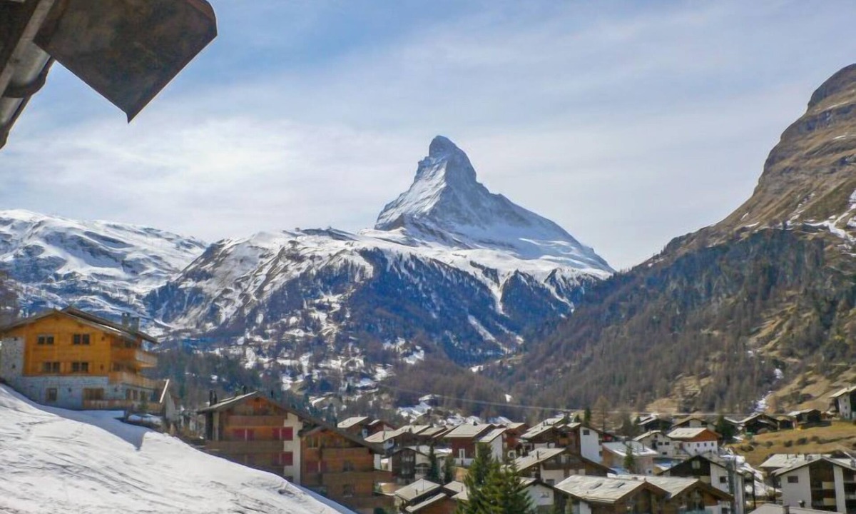 Zermatt Apartment | Apartment Alba by Interhome