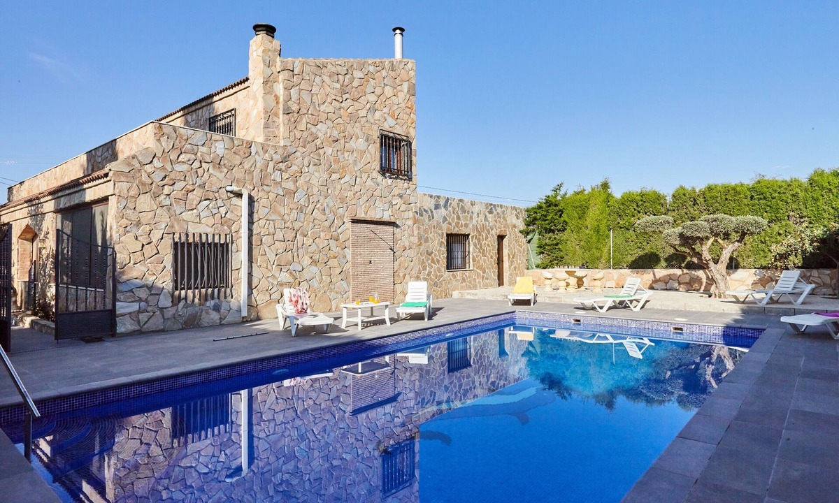Pozo Alcon House | Apartment 'Alojamiento Rural Soler' with Private Pool, Private Garden and Wi-Fi