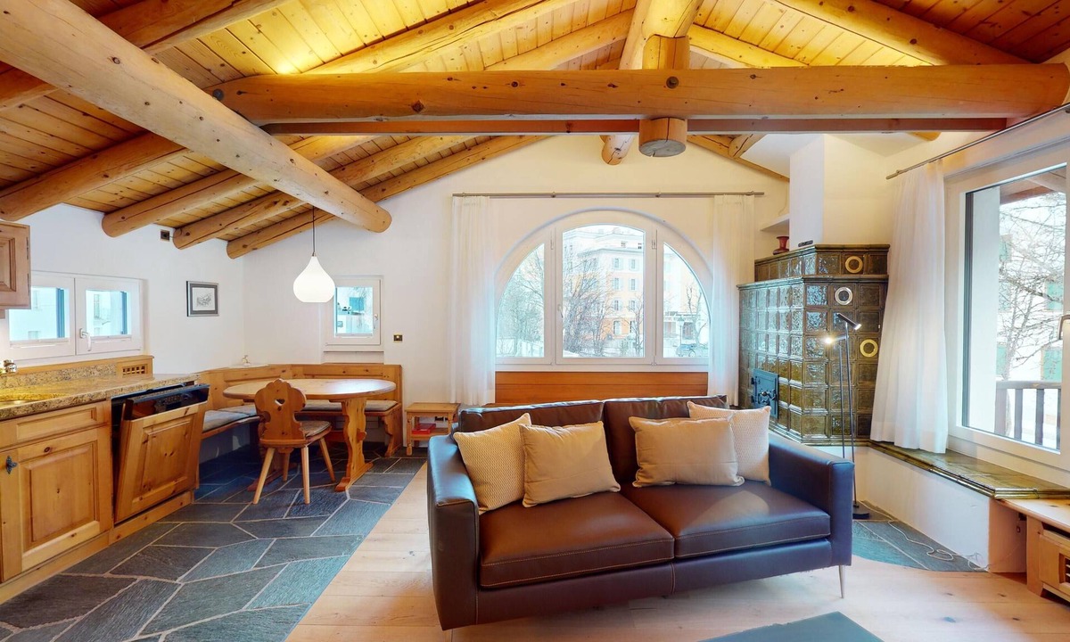 Sils-Maria Apartment | Apartment Alvetern - Stylish Apartment in Sils Maria