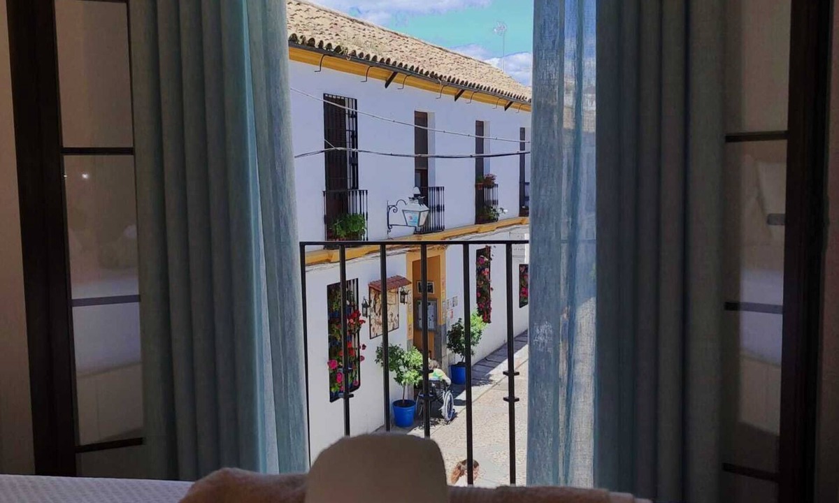 Jewish Quarter Apartment | Apartment and loft right next to the UNESCO World Heritage patios of Cordoba