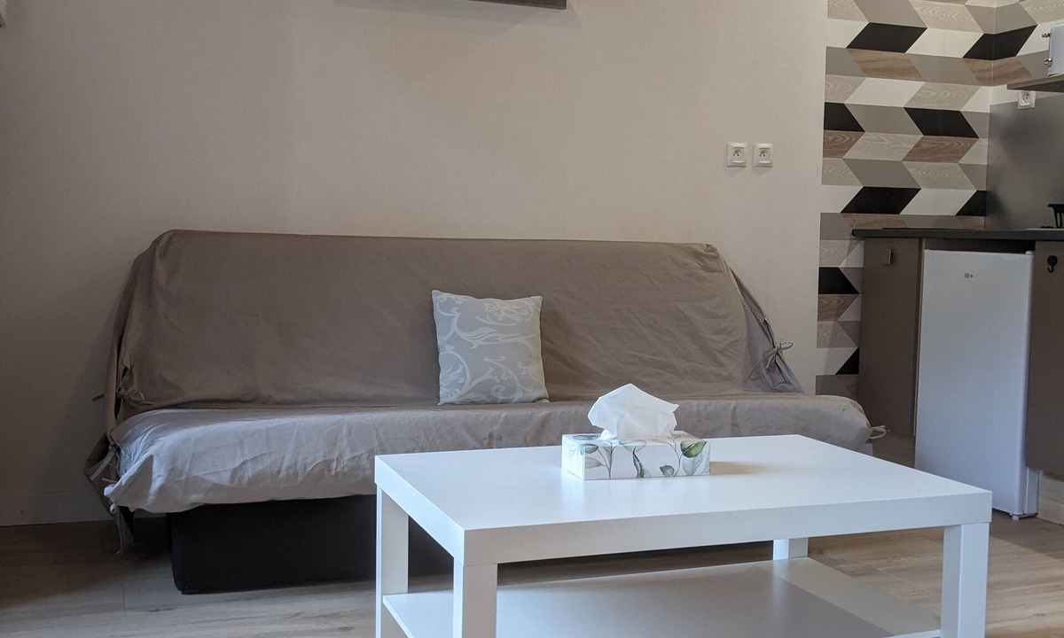 Saint-Claude Apartment | Apartment and playroom