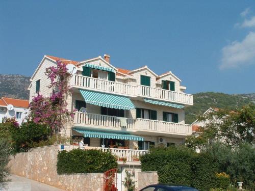 Bol Apartment | Apartment and Rooms Mate 1