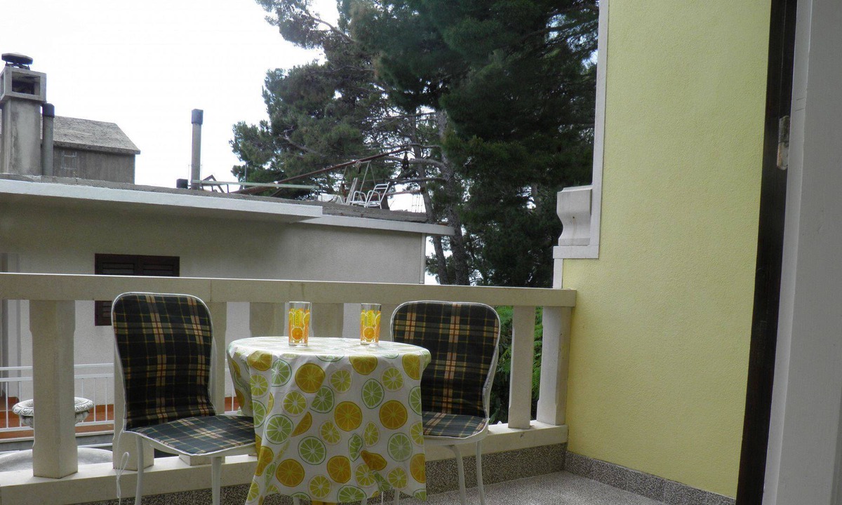 Brela Apartment | Apartment Angela - with beautiful courtyard: SA2(2) - Brela, Riviera Makarska, Croatia