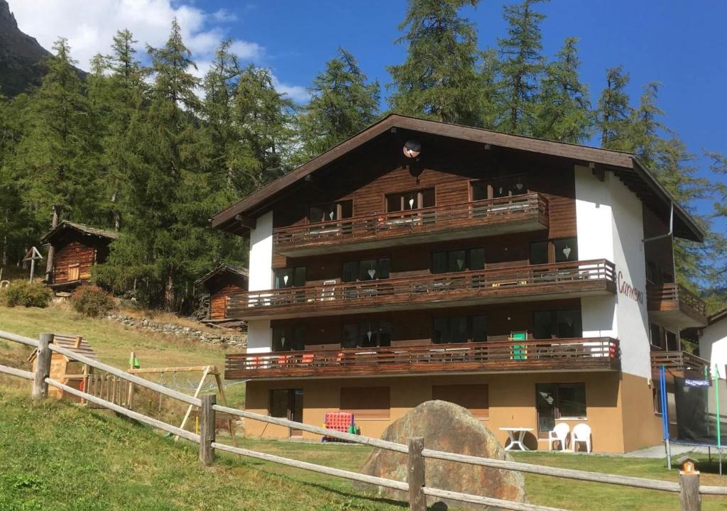Saas-Balen Apartment | Apartment Apartments Carmena