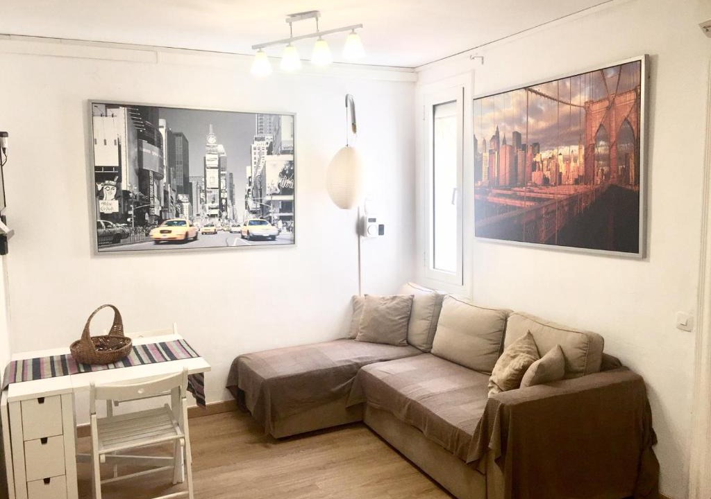 El Congres i els Indians Apartment | Apartment Aptucat