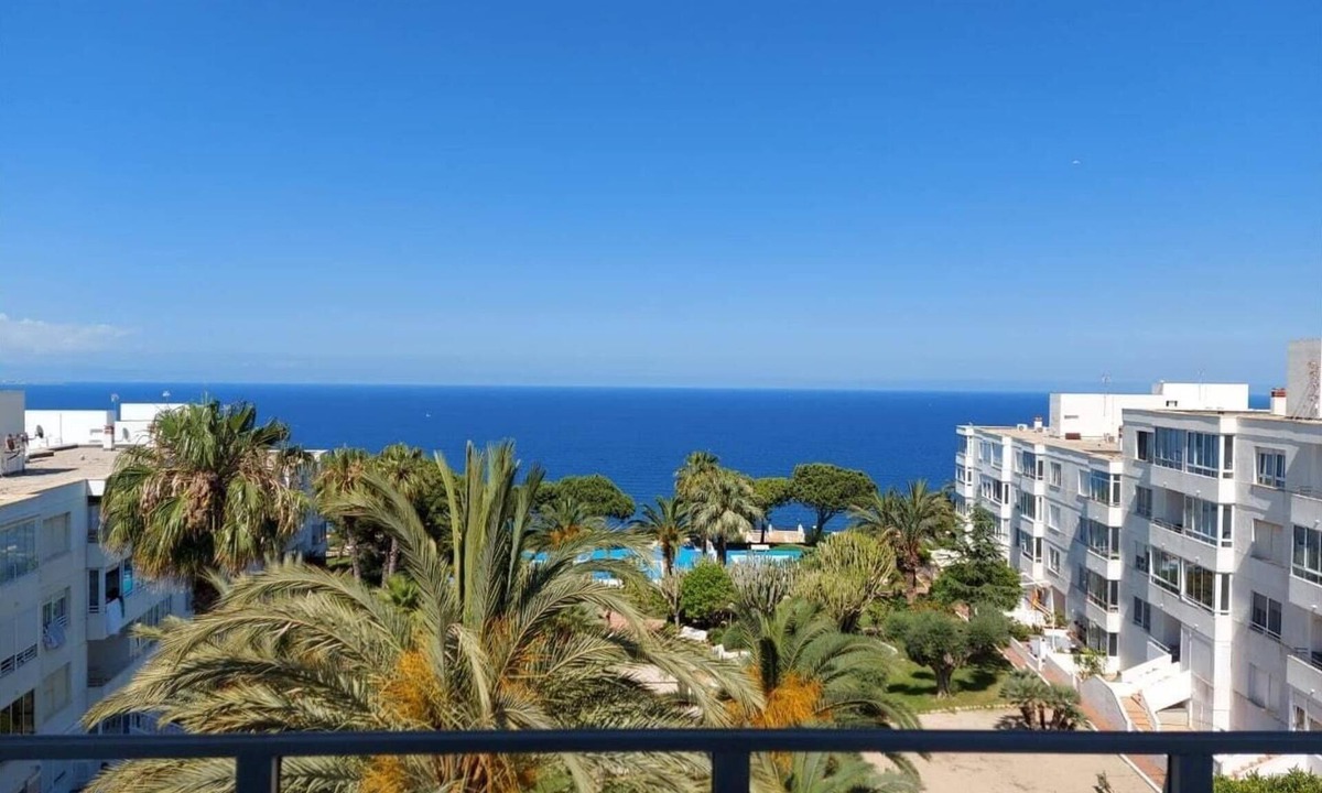 Gran Alacant Apartment | Apartment 'Atico Gran Alacant' with Sea View, Wi-Fi and Air Conditioning