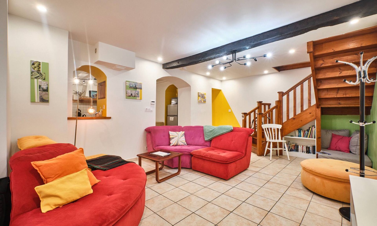 Moirans Apartment | Apartment 'Au 81 - Maison De Ville À Louer' with Wi-Fi