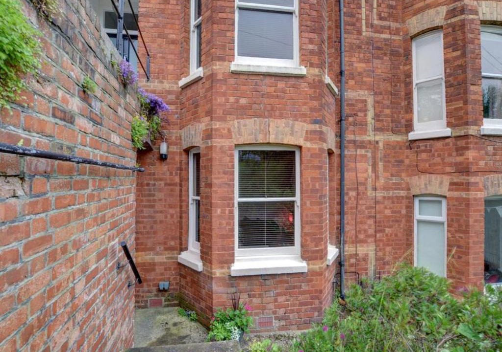 Royal Tunbridge Wells Apartment | Apartment Bambi by Interhome