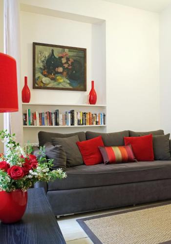 Saint-Thomas-d'Aquin Apartment | Apartment Bac St. Germain