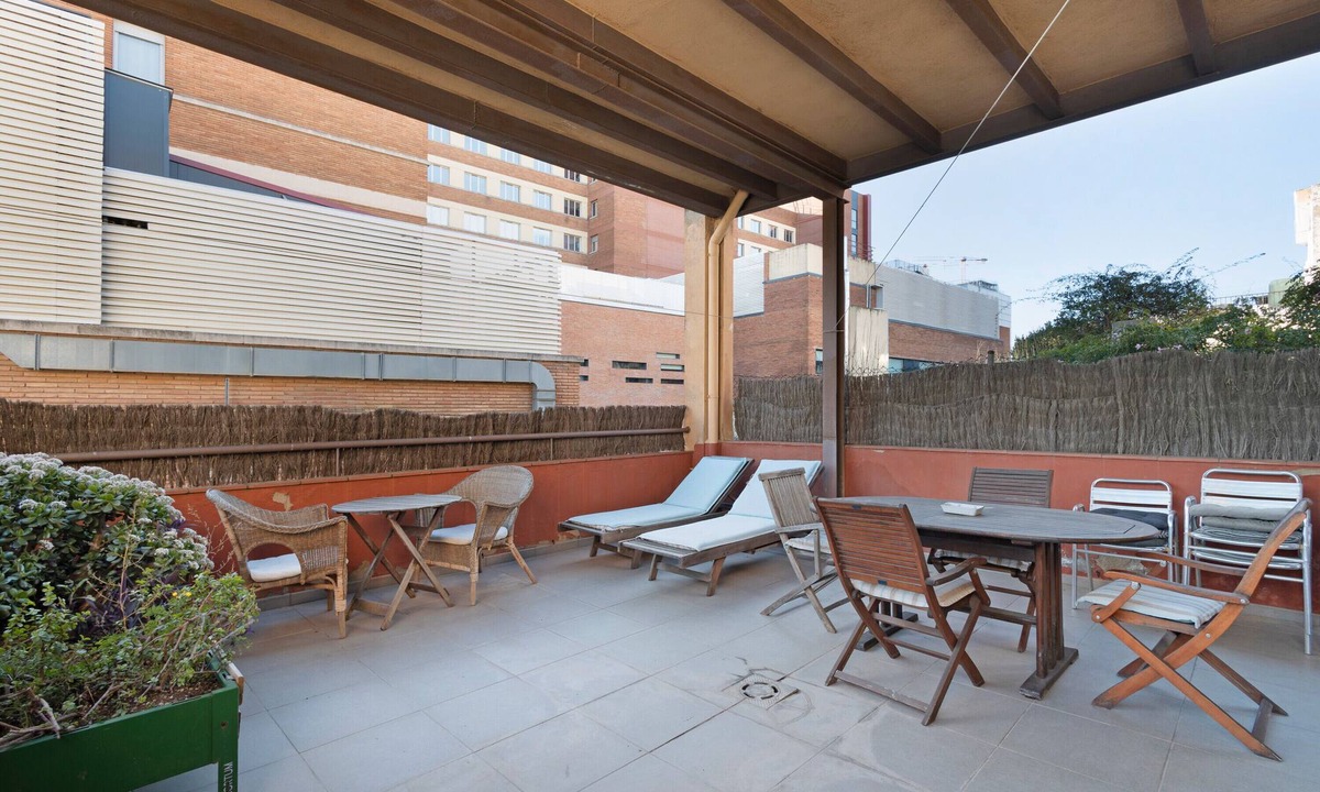 Esplugues de Llobregat Apartment | Apartment 'Balcón De Barcelona' with Mountain View, Private Terrace and Wi-Fi