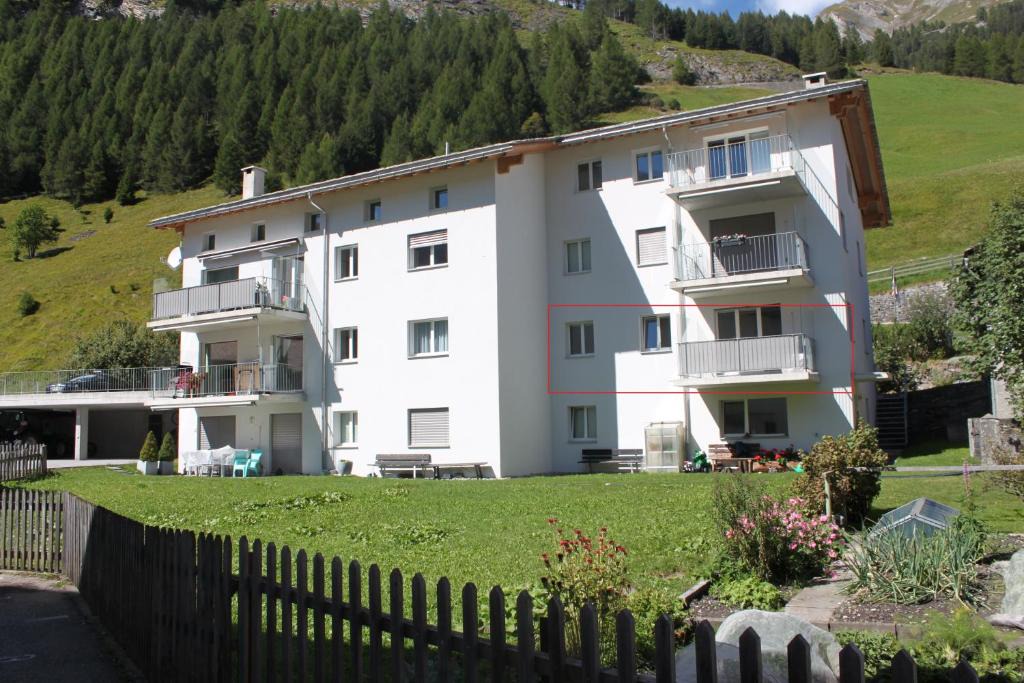 Spluegen Apartment | Apartment Beeli