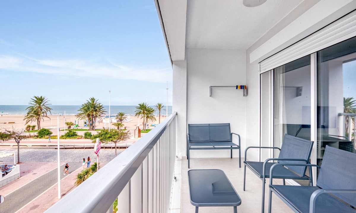 Grao de Gandia Apartment | Apartment 'Bonaire' with Sea View, Shared Pool and Private Terrace