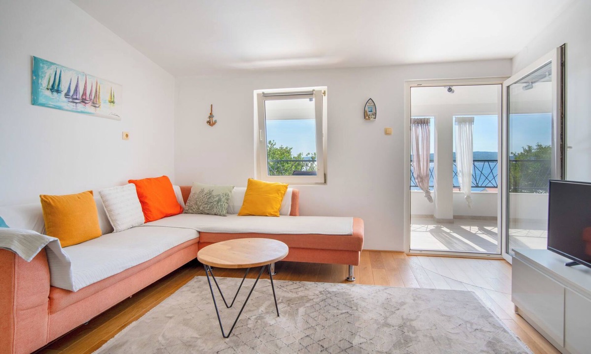 Selce Apartment | Apartment Bruno by Interhome