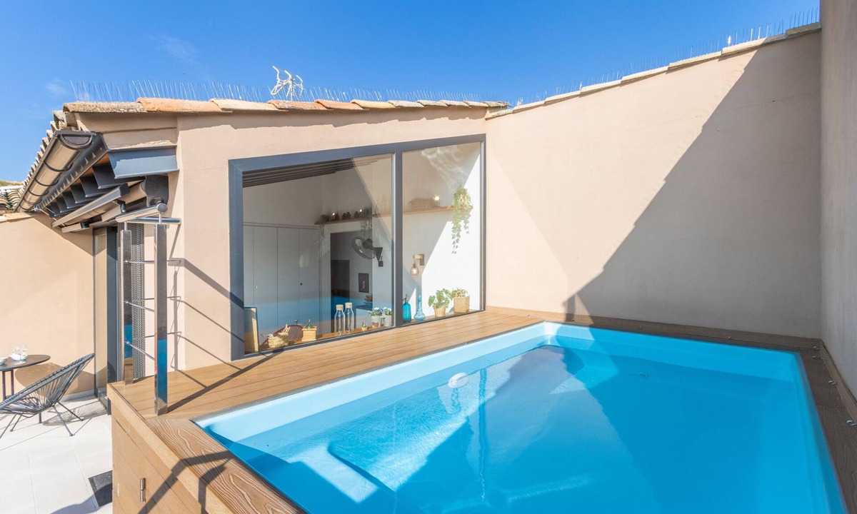 Palouet Apartment | Apartment 'Cal Comorera' with Private Pool, Wi-Fi and Air Conditioning