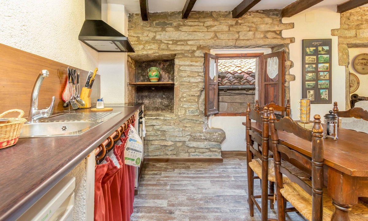 Rupit I Pruit Apartment | Apartment 'Can Lo 2' with Mountain View and Wi-Fi