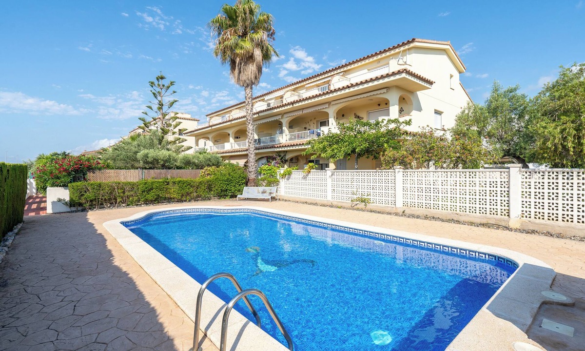 Cap Roig Apartment | Apartment 'Cap Roig, Appartement Duplex' with Shared Pool, Private Terrace and Balcony