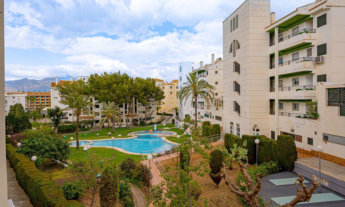 El Albir Apartment | Apartment 'Capitolio 1g' with Mountain Views, Wi-Fi and Air Conditioning