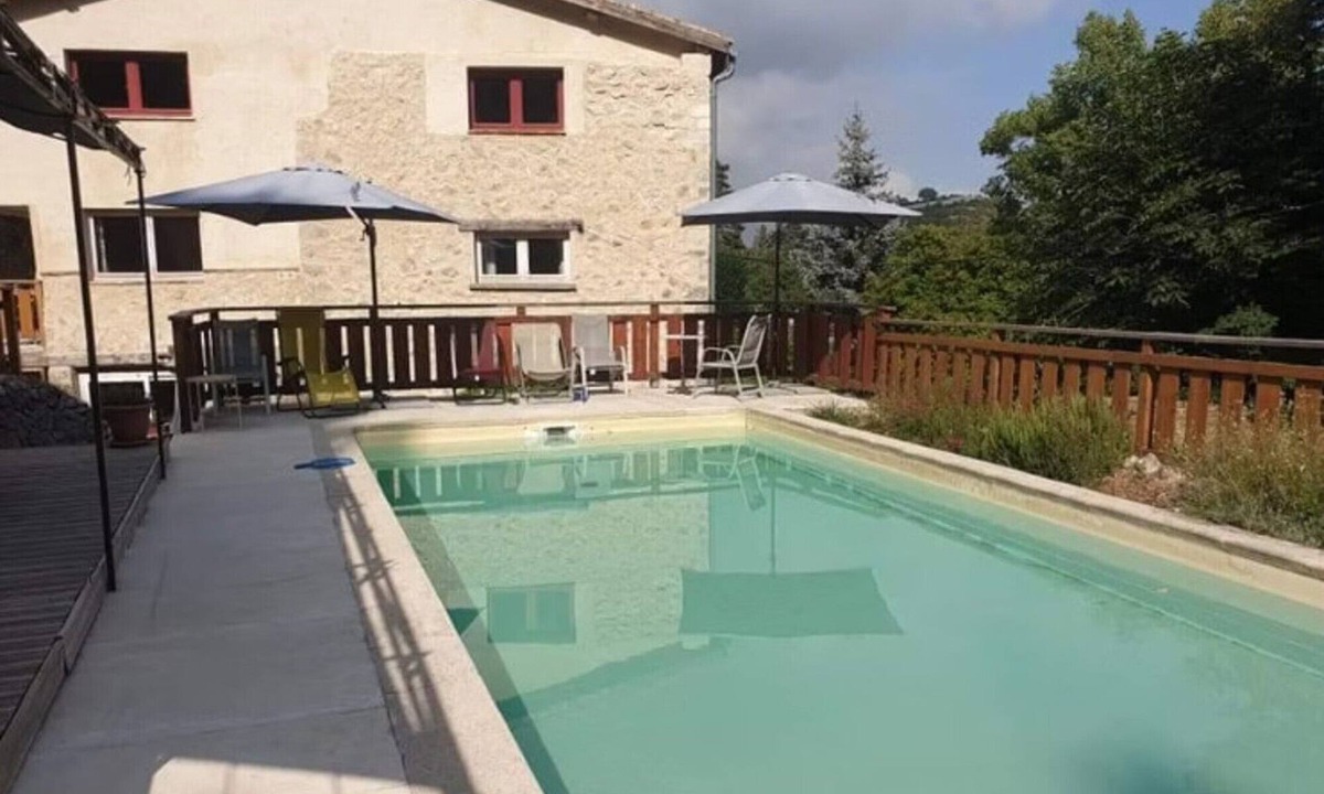 Andon Apartment | Apartment 'Casa Arnera' with Shared Pool and Wi-Fi