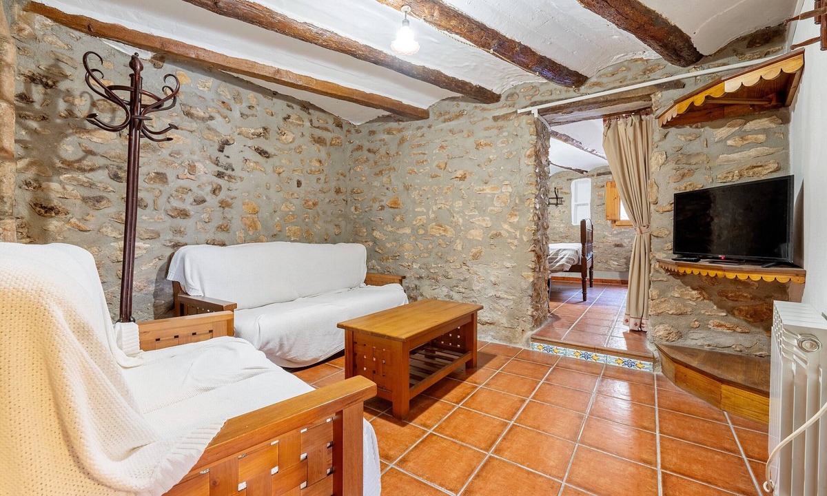 Masdenverge House | Apartment 'Casa Elisa' with Private Terrace, Wi-Fi and Air Conditioning