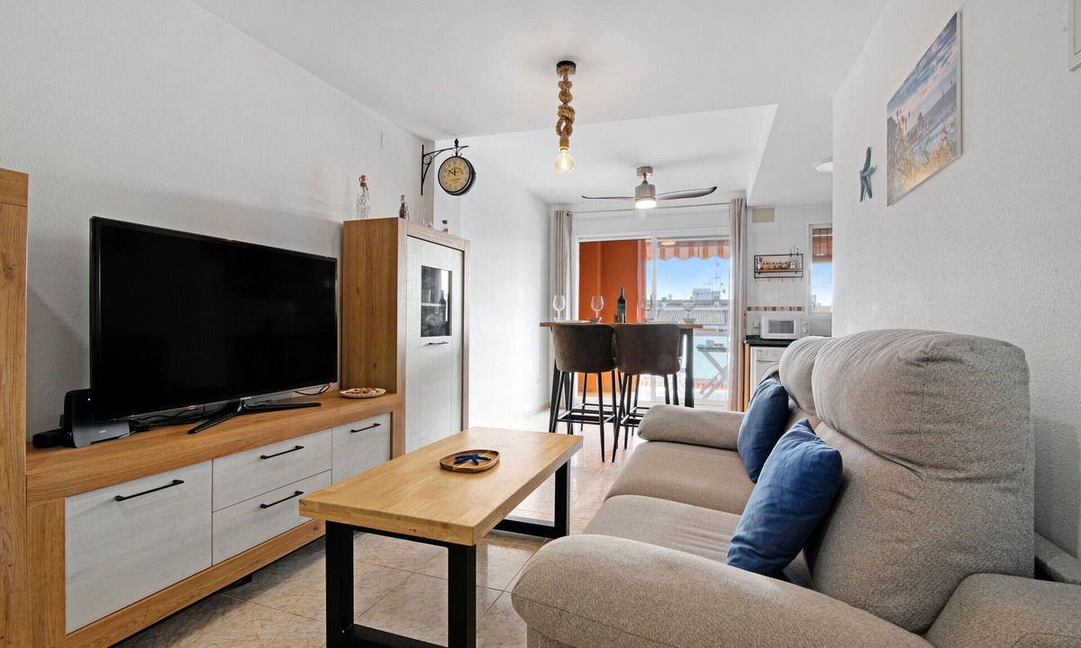 Chilches Apartment | Apartment 'Casa Pera' with Private Terrace and Wi-Fi