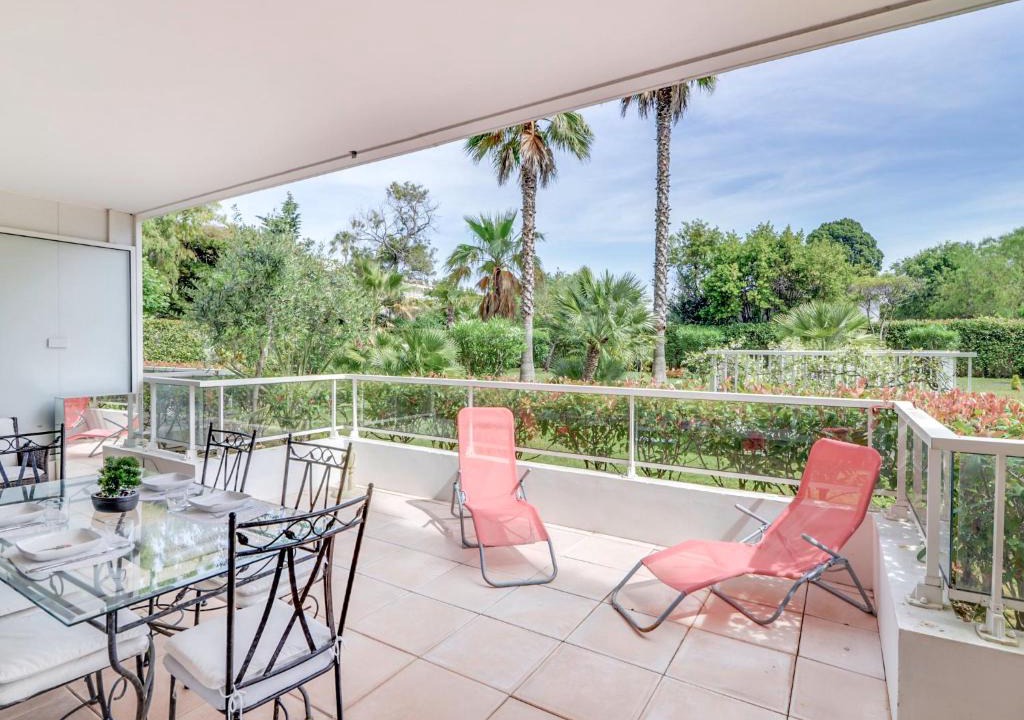 Pointe Croisette Apartment | Apartment Casta Diva-6 by Interhome