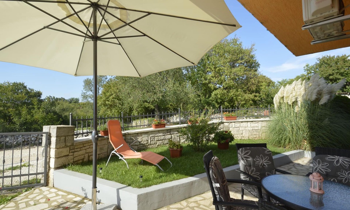 Sosici Apartment | Apartment Cekić by Interhome