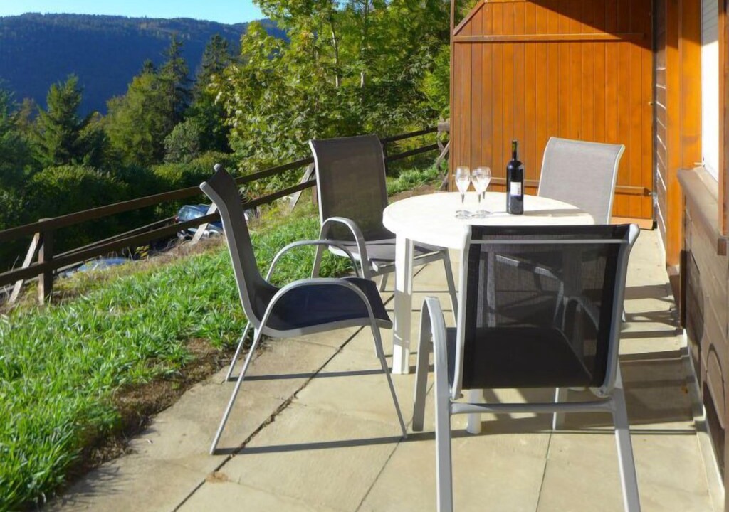 Sainte-Croix Apartment | Apartment Centaure in Sainte-Croix - 4 persons, 1 bedrooms