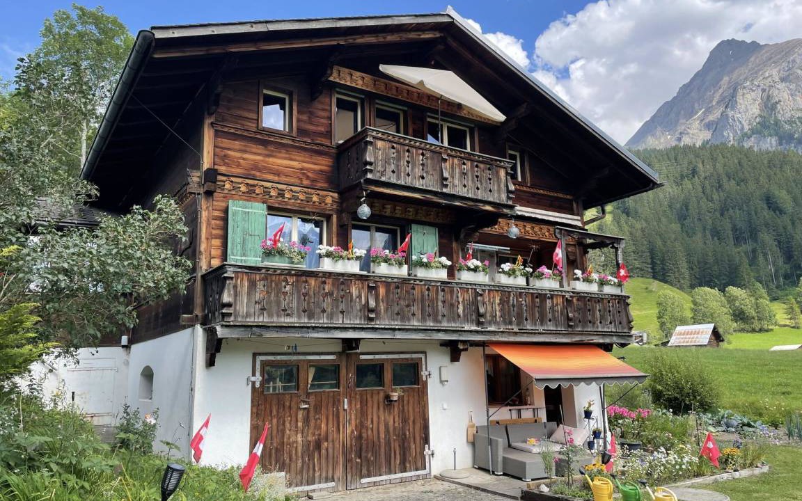 Gsteig Apartment | Apartment ∙ 3 bedrooms ∙ 5 guests