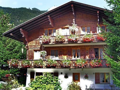 Grindelwald Apartment | Apartment Chalet Marie Rosa-3 by Interhome