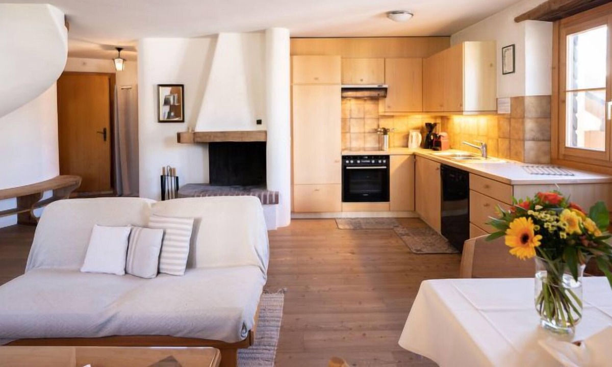 Pontresina Apartment | Apartment Chesa Stiffler Veglia I in Pontresina - 4 persons, 2 bedrooms