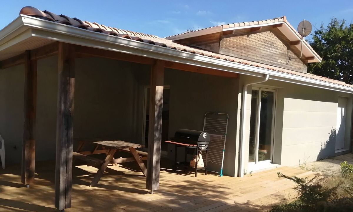 Sanguinet House | Apartment 'Chott Logement Pour 6 P Sanguinet' with Terrace