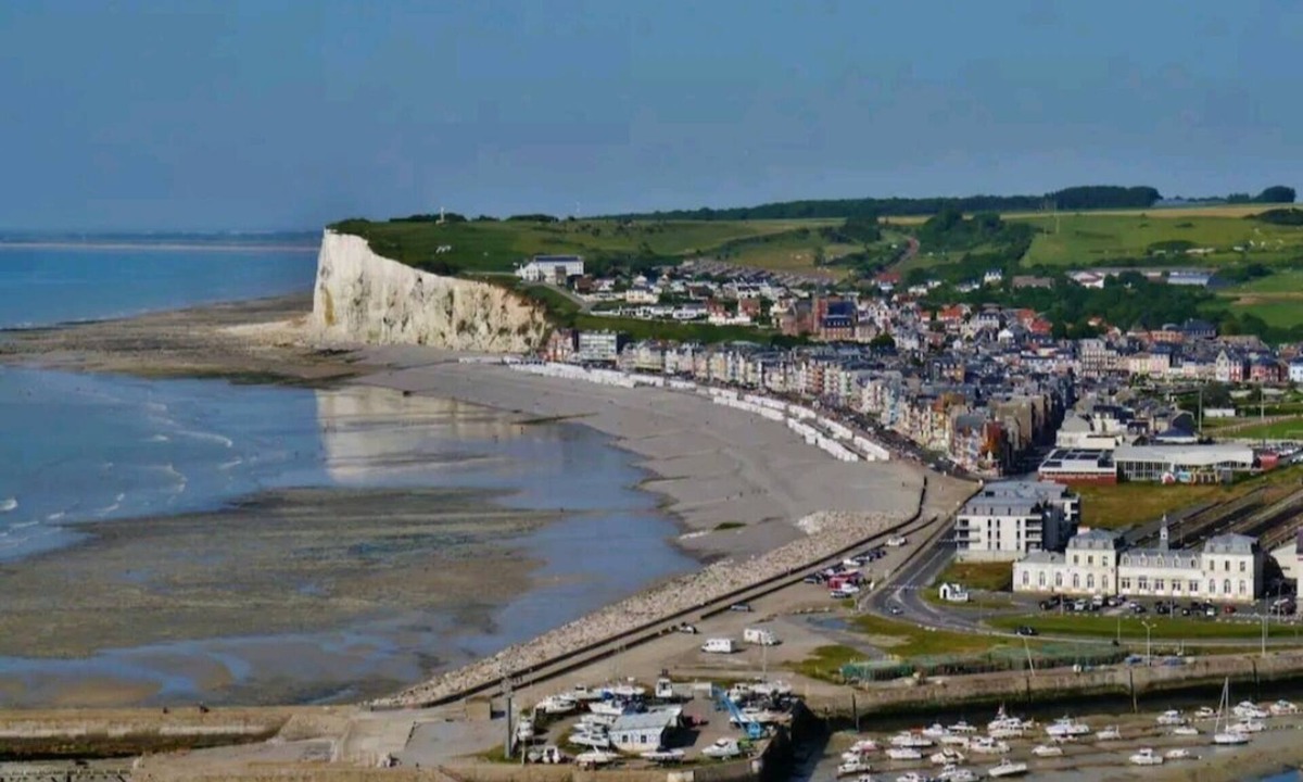 Mers-les-Bains Apartment | Apartment close to the beach!