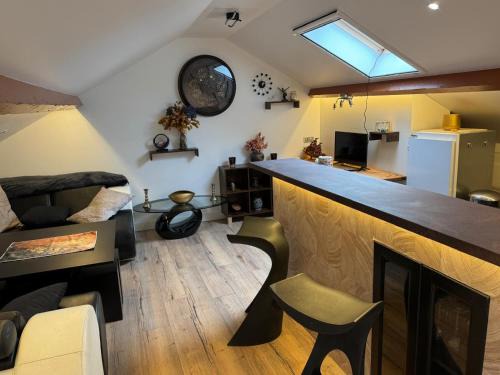 Clamart Apartment | Apartment close to transport and shops