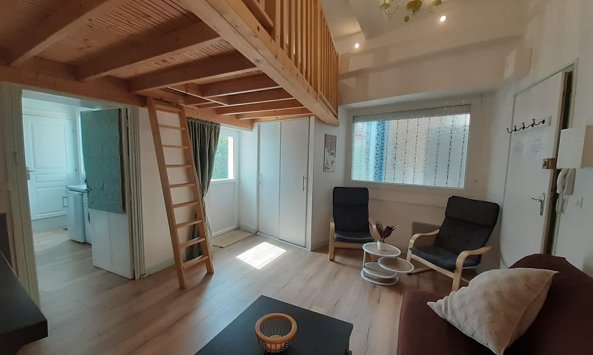 Argeles Gazost Apartment | Apartment 'Confortable' with Mountain View, Private Terrace and Wi-Fi