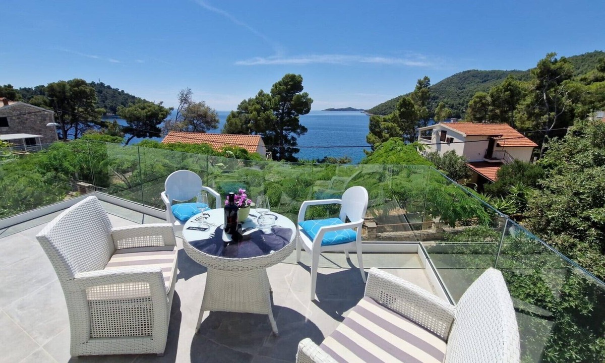 Brna Apartment | Apartment Coraline on Korcula, seafront