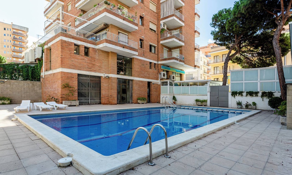 Blanes Apartment | Apartment Costa Brava with Sea View, Pool & Wi-Fi