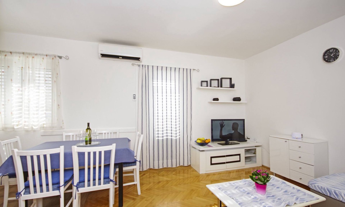 Gorinka Apartment | Apartment Danica (38861-A1) - Makarska