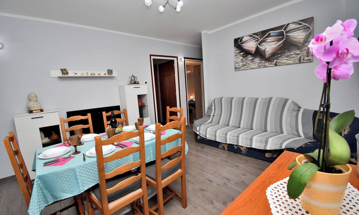 Icici Apartment | Apartment Darko (98101-A1) - Icici