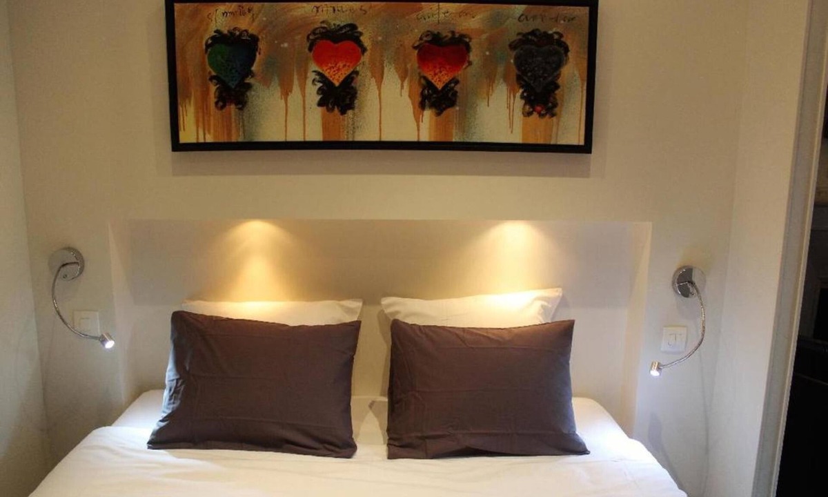 Grand Parc-Paul Doumer Apartment | Apartment-de la Course 1-Ensuite with Shower