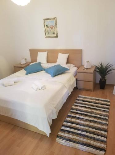 Kukljica Apartment | Apartment DIANA - Great Location, Cosy 2 Bedroom, 2 Bathroom apt