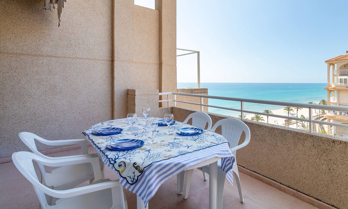 Muchamiel Apartment | Apartment 'Duplex Sorolla' with Sea View, Wi-Fi and Air Conditioning