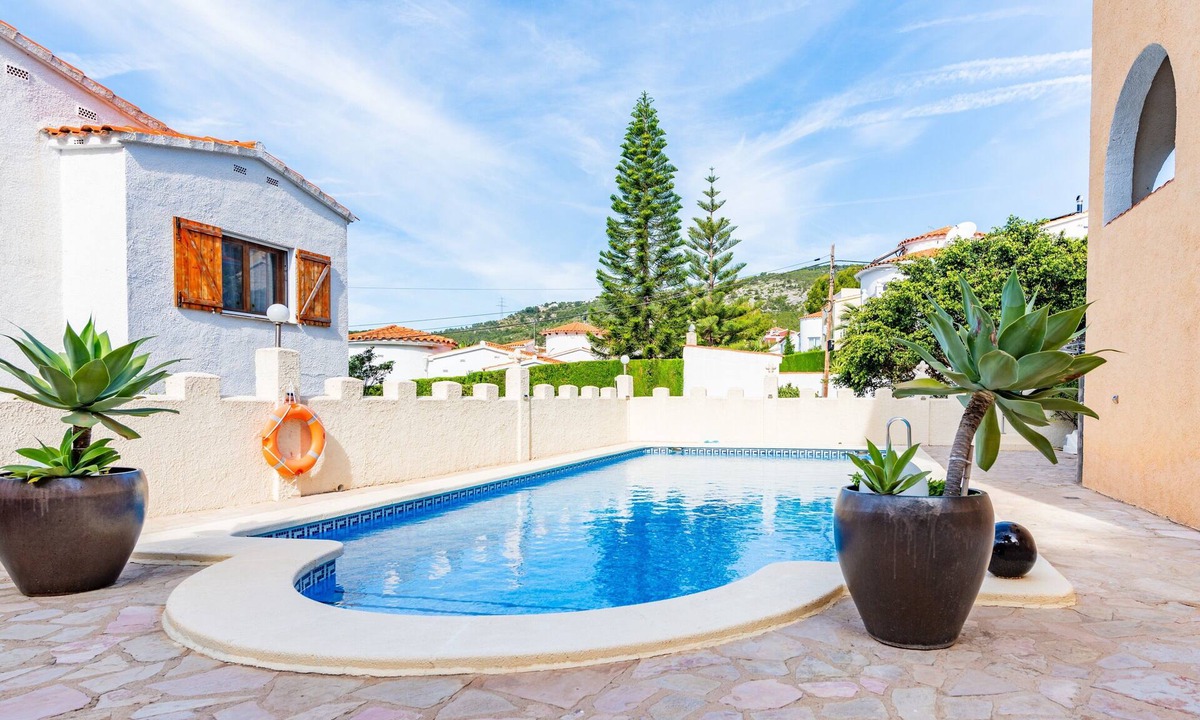 Alcossebre Apartment | Apartment 'El Gecko' with Sea View, Wi-Fi and Air Conditioning