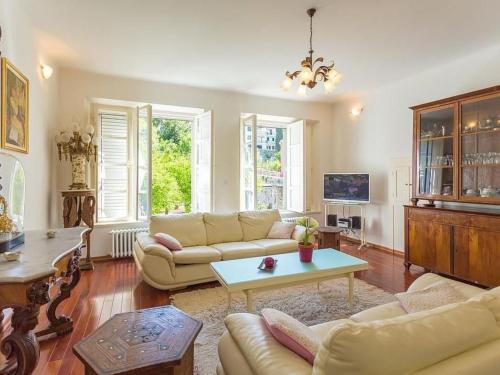 Lapad Apartment | Apartment Elegante Ferienvilla Marini Dvori by Interhome